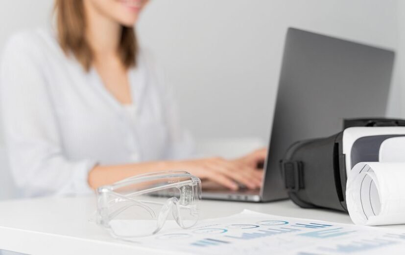 Womam using a laptop to check Anvisa AFE consultantion